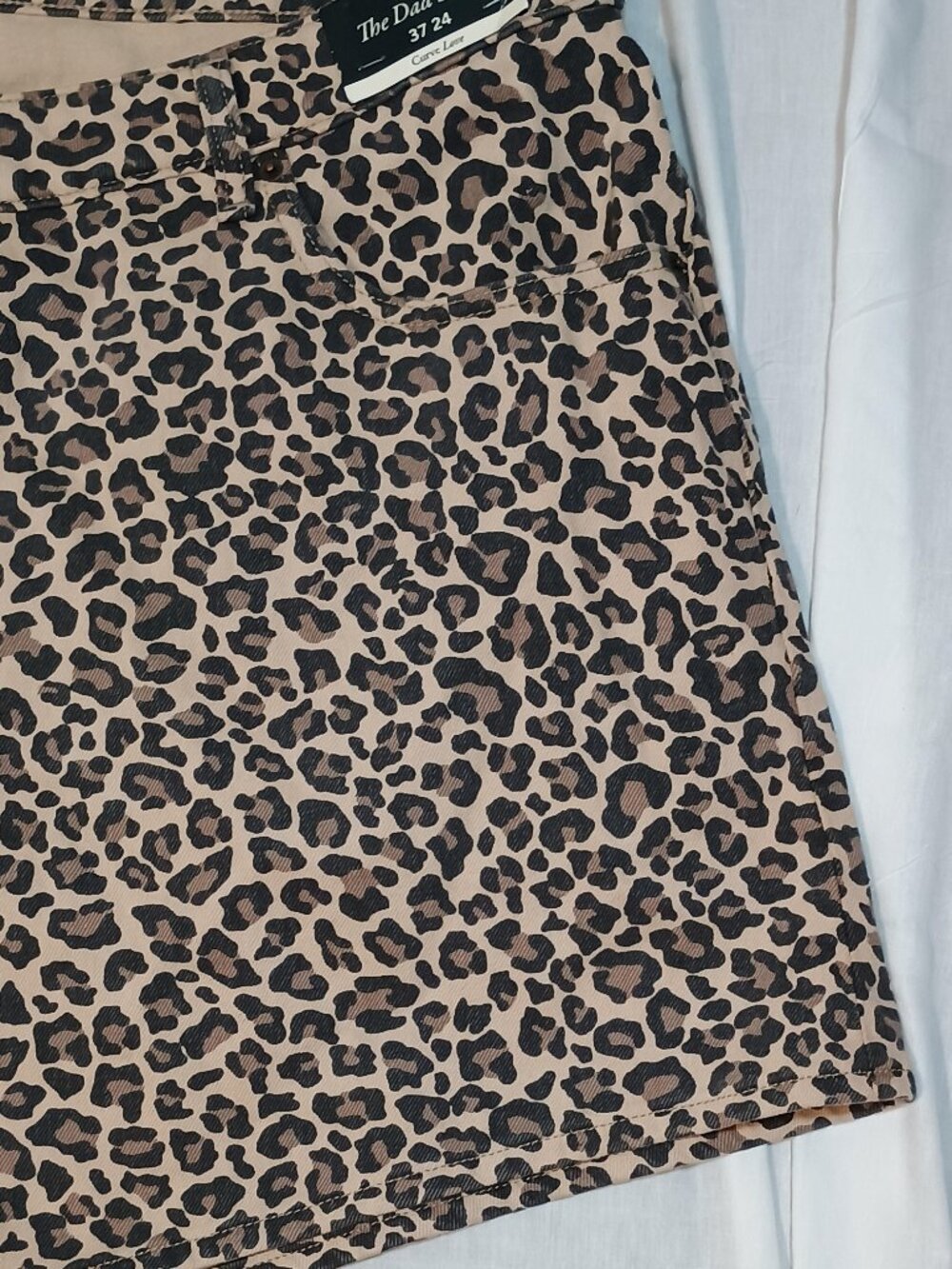 Abercrombie & Fitch/Shorts/W37/Womens Leopard Dad High Rise Curve Love Denim NWT - Picture 7 of 8